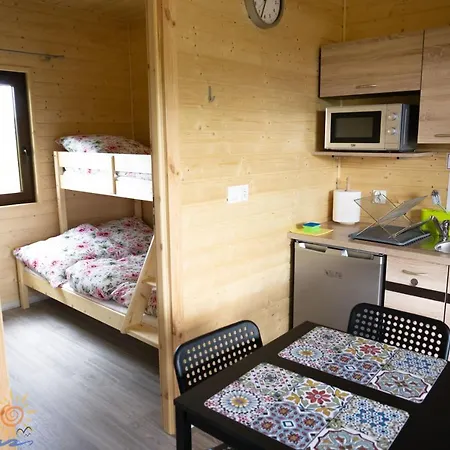 Balti Letniskowe * Debina (Ustka)