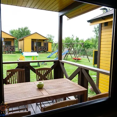 Balti Letniskowe 山林小屋 Debina (Ustka)